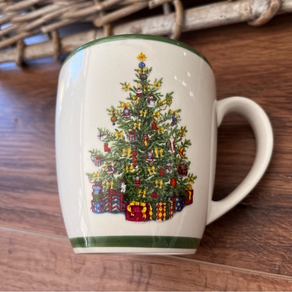 Christopher Radko Other - Traditions Holiday Celebration by Christopher Radko 12 oz coffee mug